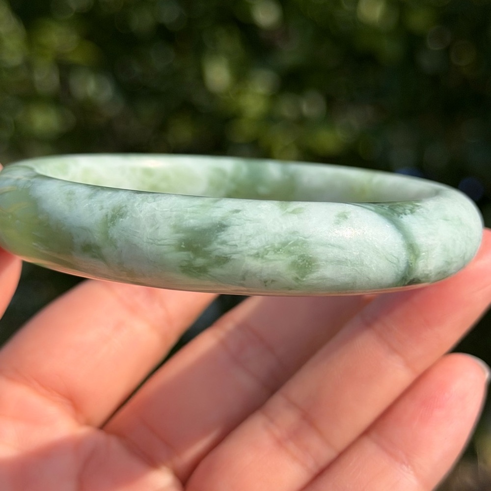 60.5mm stretchable green milky xiuyu jade bangle 1207